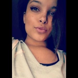 Meet your Posher, Yazmin